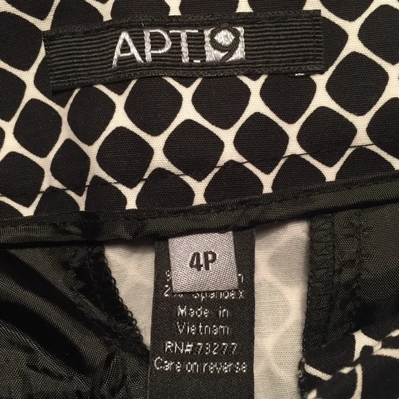 APT 9 Black and White Capri Pants Size 4p - Picture 2 of 4
